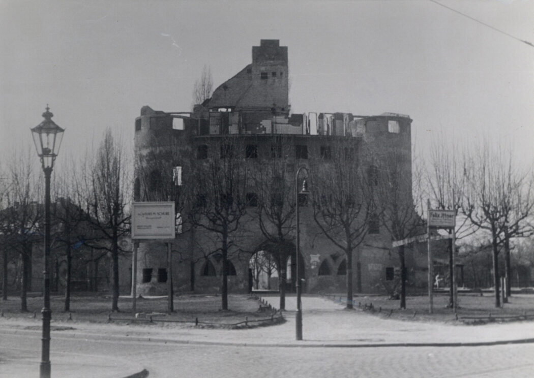 Stele 1 - Ledigenheim/Geschäftsstelle