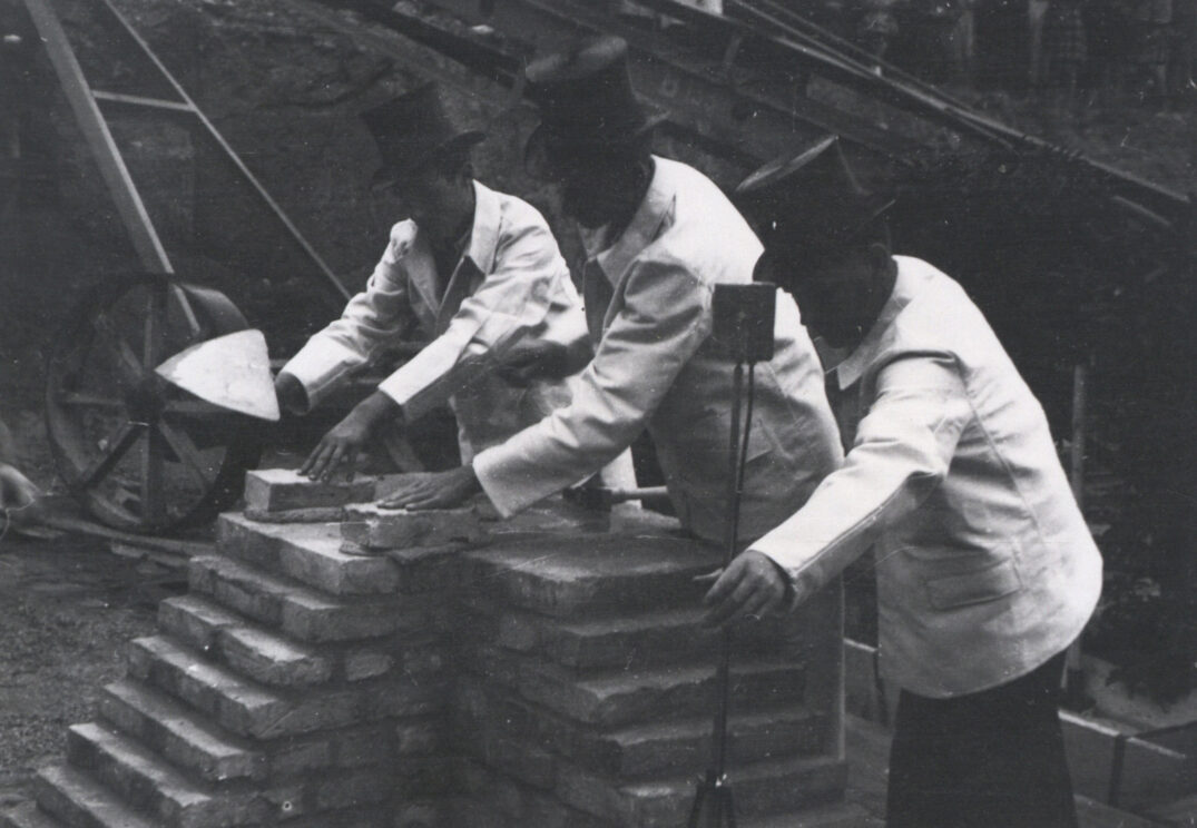 Stele 1 - Ledigenheim/Geschäftsstelle