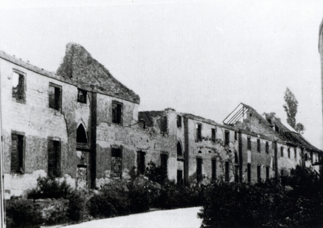 Stele 2 - Suttnerstraße