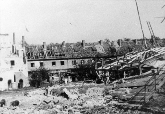 Stele 5 - Weiher/Park